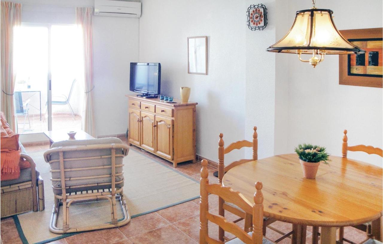 2 Bedroom Cozy Apartment In Torrevieja Exteriér fotografie