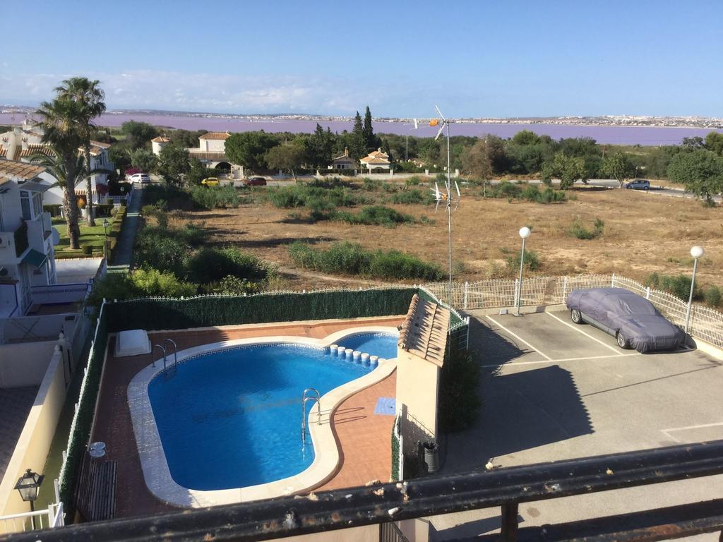 2 Bedroom Cozy Apartment In Torrevieja Exteriér fotografie